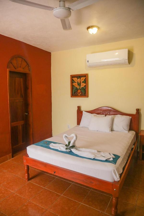 Navieros Rooms Bacalar Exteriér fotografie