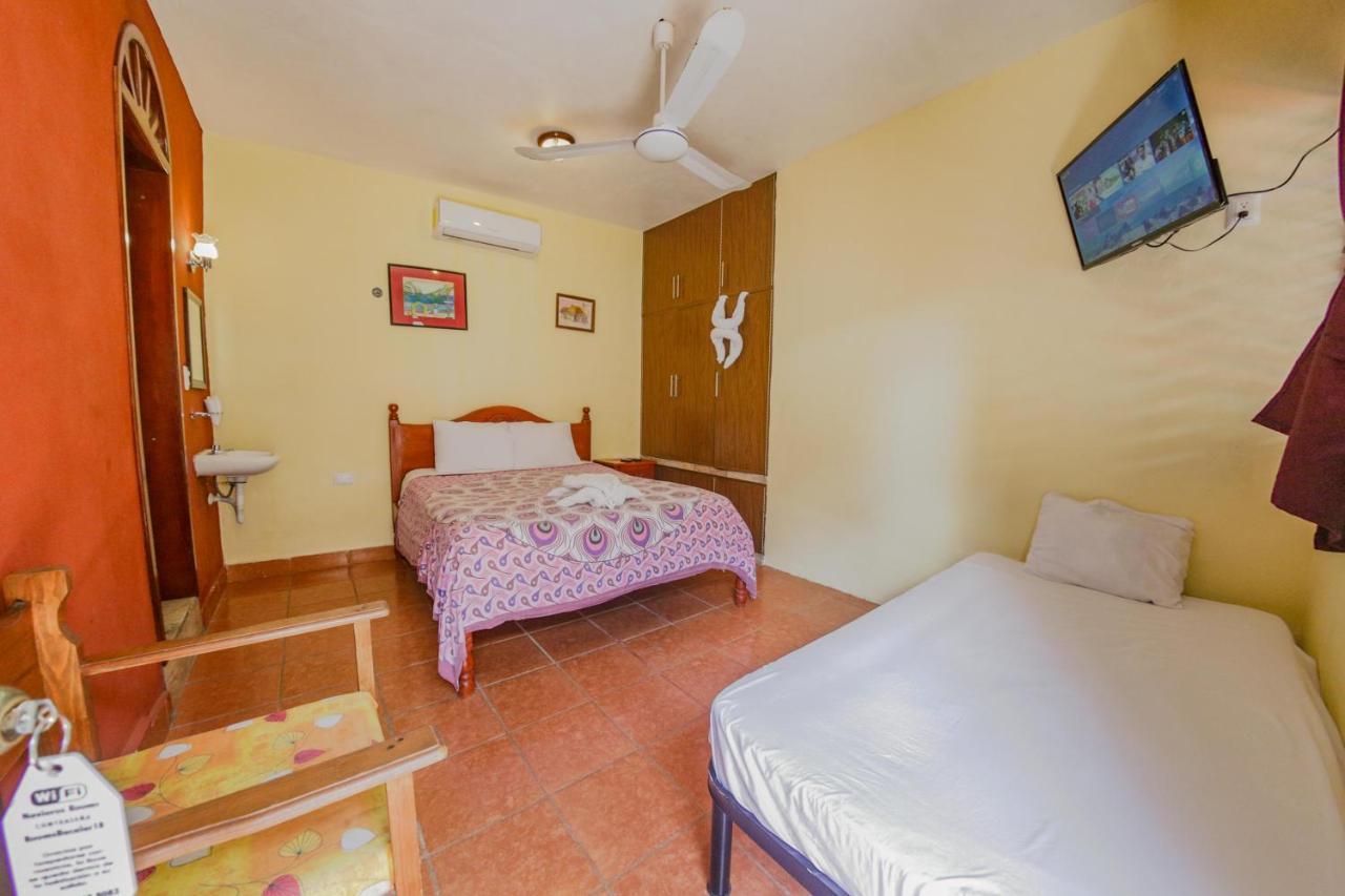 Navieros Rooms Bacalar Exteriér fotografie